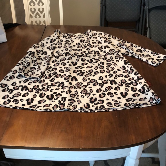 Leopard Key Hole three quarter length top - Picture 3 of 6